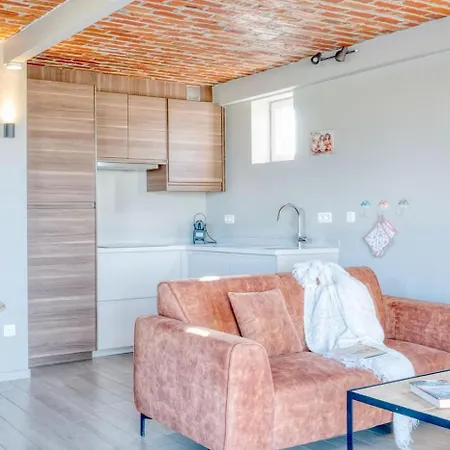 Stylish Nature Hideaway Cozy With View Apartament De Haan