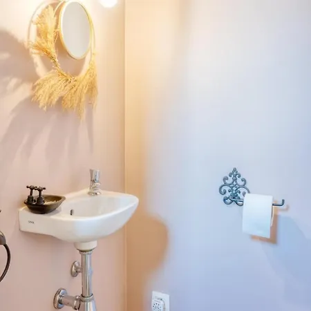 Stylish Nature Hideaway Cozy With View Apartamento De Haan